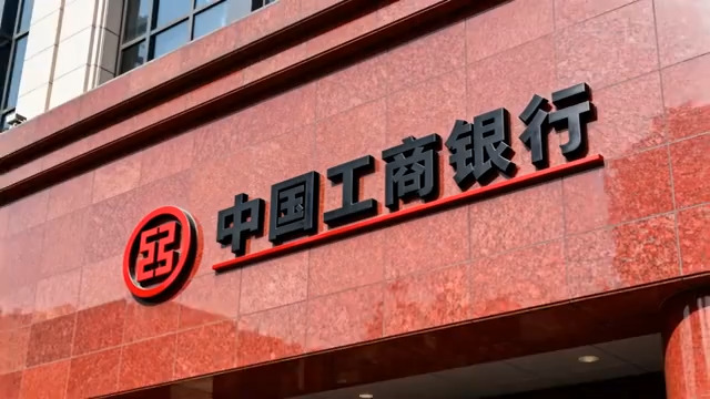  职场女性微笑肖像2489#横屏 	 