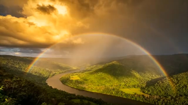  雨后彩虹映照蜿蜒河流2405#横屏 	 