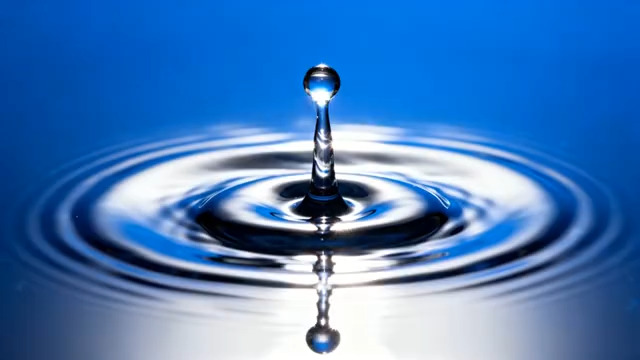  水滴入水特写1835#横屏 	 