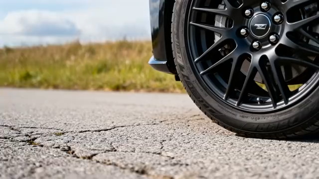  汽车轮胎动态特写1428#横屏 	 