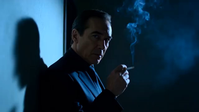  男人沉思吸烟特写1357#横屏 	 