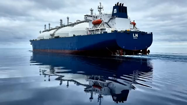  LNG运输船航行海上21#横屏 	 -