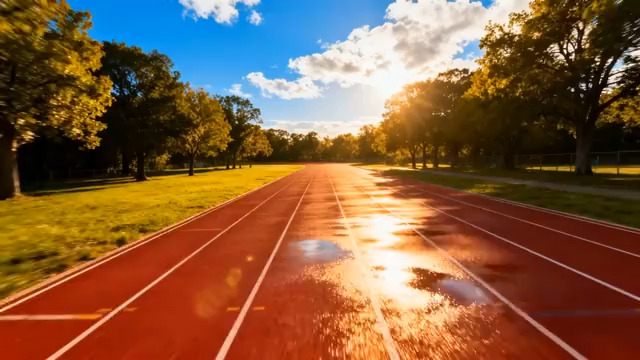  阳光下的红色跑道2814#横屏 	 - 