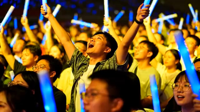  演会观众欢呼场景2743#横屏 	 