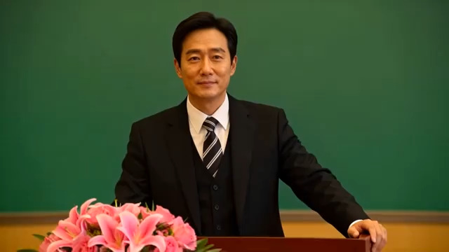  商务男性演讲瞬间1980#横屏 	 