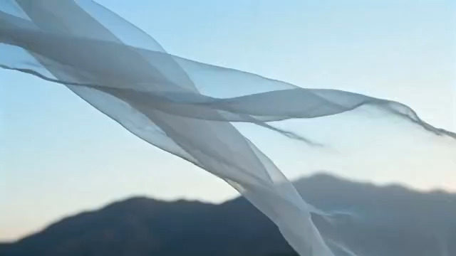  飘逸白纱山间飞舞1698#横屏 	 