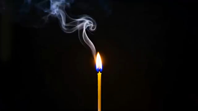  燃烧的蜡烛与青烟1817#横屏 	 - 