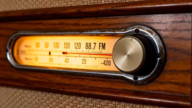  老式收音机调频特写1457#横屏 	 