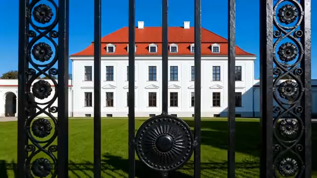  红顶白墙欧式建筑872#横屏 	 