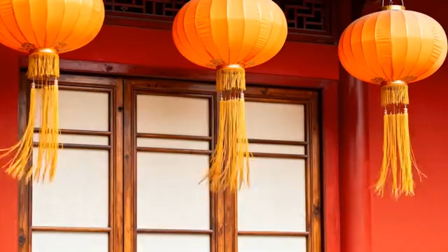  红灯笼挂中式建筑前866#横屏 	 -