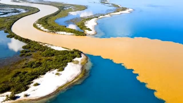  航拍蜿蜒河流自然景观835#横屏 	 