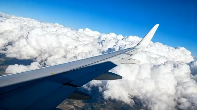  飞机机翼云海飞行478#横屏 	 