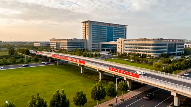  城市高架与现代建筑群航拍241#横屏 	 