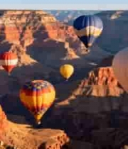  峡谷上空的热气球景观2760#横屏 	 - 