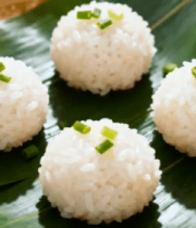 篮中绿叶上的糯米团子5087#横屏 