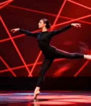  舞台上的芭蕾舞者舞蹈表演1877#横屏 	 