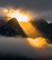 云海中的山脉日出景观4368#横屏 