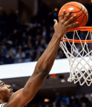 运动员篮球场上篮瞬间1907#横屏 