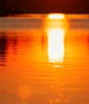  水面夕阳倒影景象472#横屏 	 