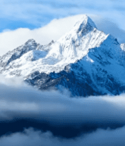 岩石缝隙间的水滴特写1941#横屏 