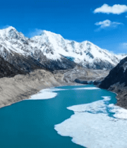 雪山下的蓝色湖泊景观(1)4478#横屏 