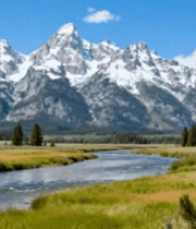 雪山下河流与森林风景4960#横屏 