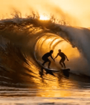 夕阳下海洋冲浪者画面5437#横屏 