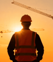 夕阳下工地工人与塔吊场景121#横屏 