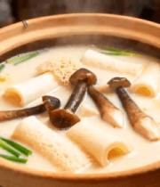 瓦罐菌菇汤特写4004#横屏 