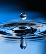 水滴落入水面产生涟漪素材4785#横屏 