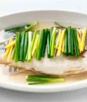  盘中清蒸鱼配葱丝姜丝998#横屏 	 - 