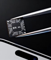  镊子夹取芯片特写1306#横屏 	 