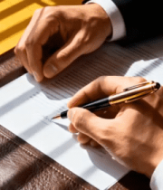 商务人士签署文件特写5187#横屏 