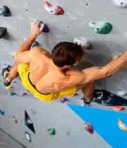  男子攀岩运动素材1047#横屏 	 -