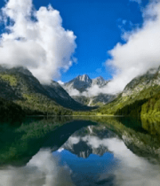 山林间碧绿湖泊自然风光111#横屏 