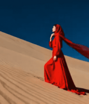 沙漠中骆驼队行进景象(1)1681#横屏 