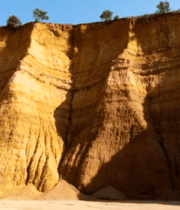 色彩斑斓的岩石地形景观1872#横屏 