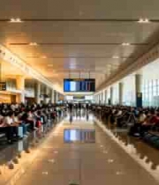  机场候机大厅旅客候机场景1662#横屏 	 