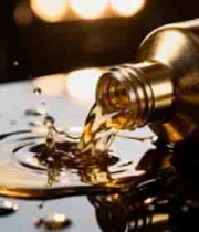  金色瓶倒油液体特写素材1841#横屏 	 