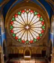  教堂内部彩色玻璃窗景观1989#横屏 	 - 