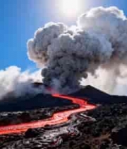  活火山喷发熔岩流淌景象137#横屏 	 