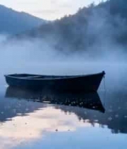  湖面小船晨景2119#横屏 	 