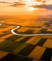  航拍田野河流夕阳景象1557#横屏 	 -