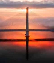  航拍日出时的跨河大桥337#横屏 	 - 