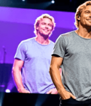 男歌手舞台表演画面2470#横屏 