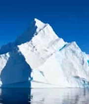  海上巨大冰山全景1342#横屏 	 