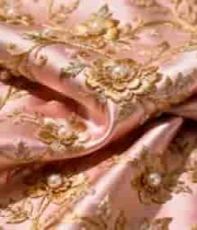  粉色刺绣绸缎布料特写210#横屏 	 