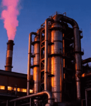 黄昏下的化工厂设施4731#横屏 