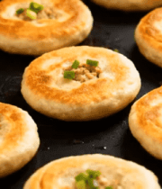 煎制中的葱花肉饼4070#横屏 