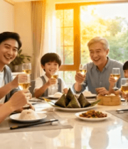 家庭聚餐家人举杯场景2551#横屏 